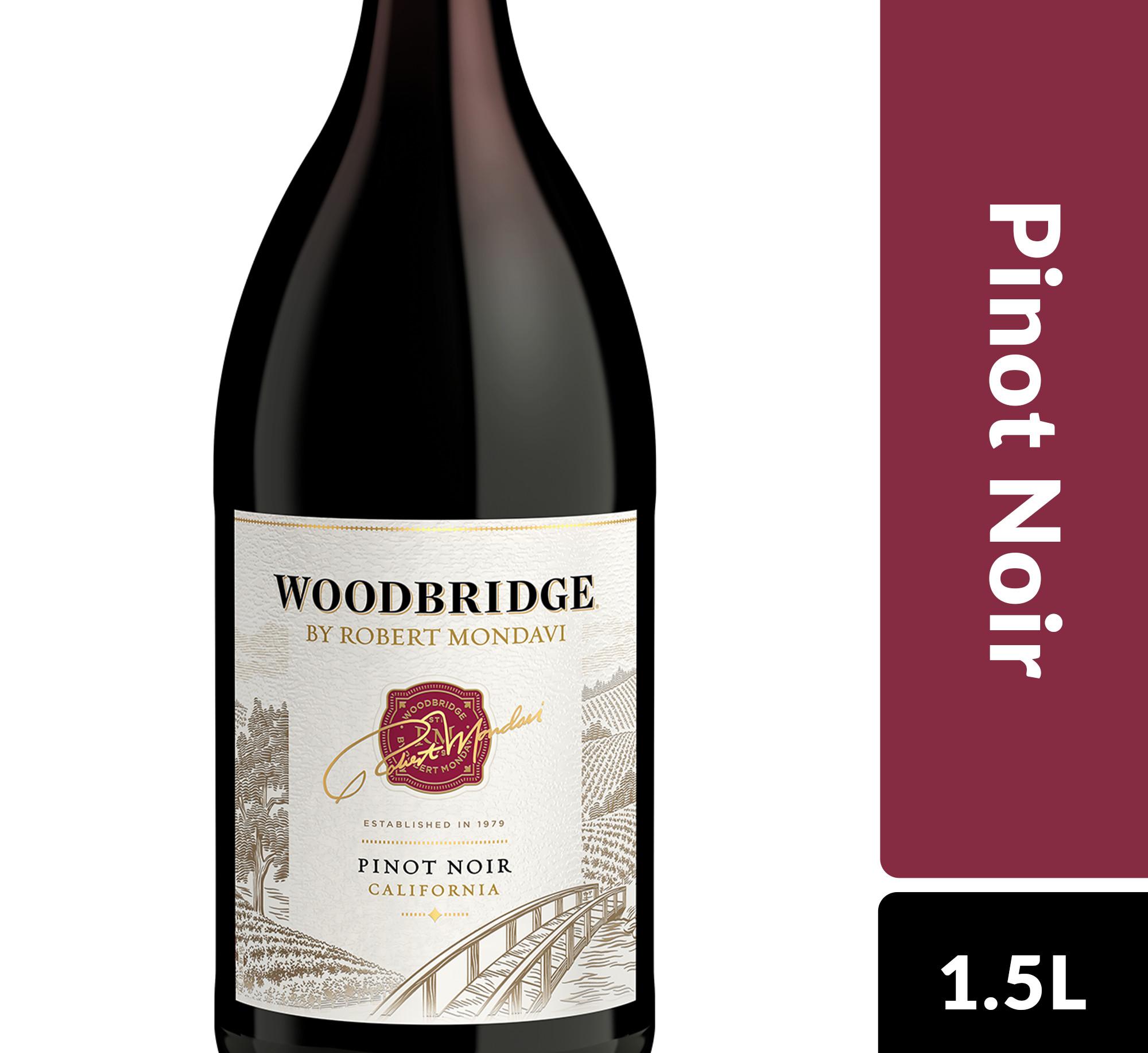 WOODBRIDGE PINOT NOIR 1.5L